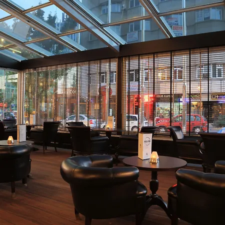 Szálloda Latanya 5*